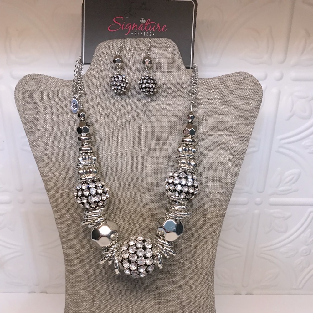 THE BARBARA Paparazzi 2019 ZI COLLECTION SIGNATURE SERIES